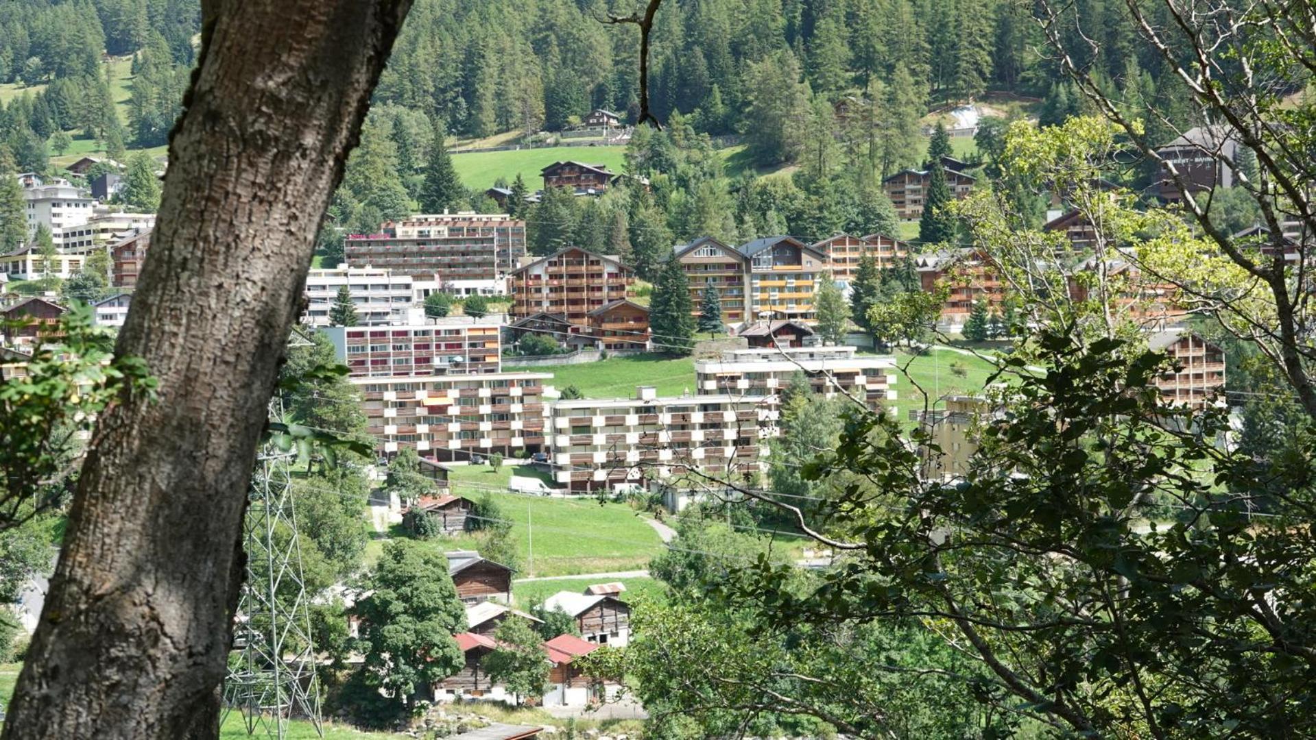 Ferienwohnung Valere B - It'S Magic Gmbh Loèche-les-Bains Extérieur photo